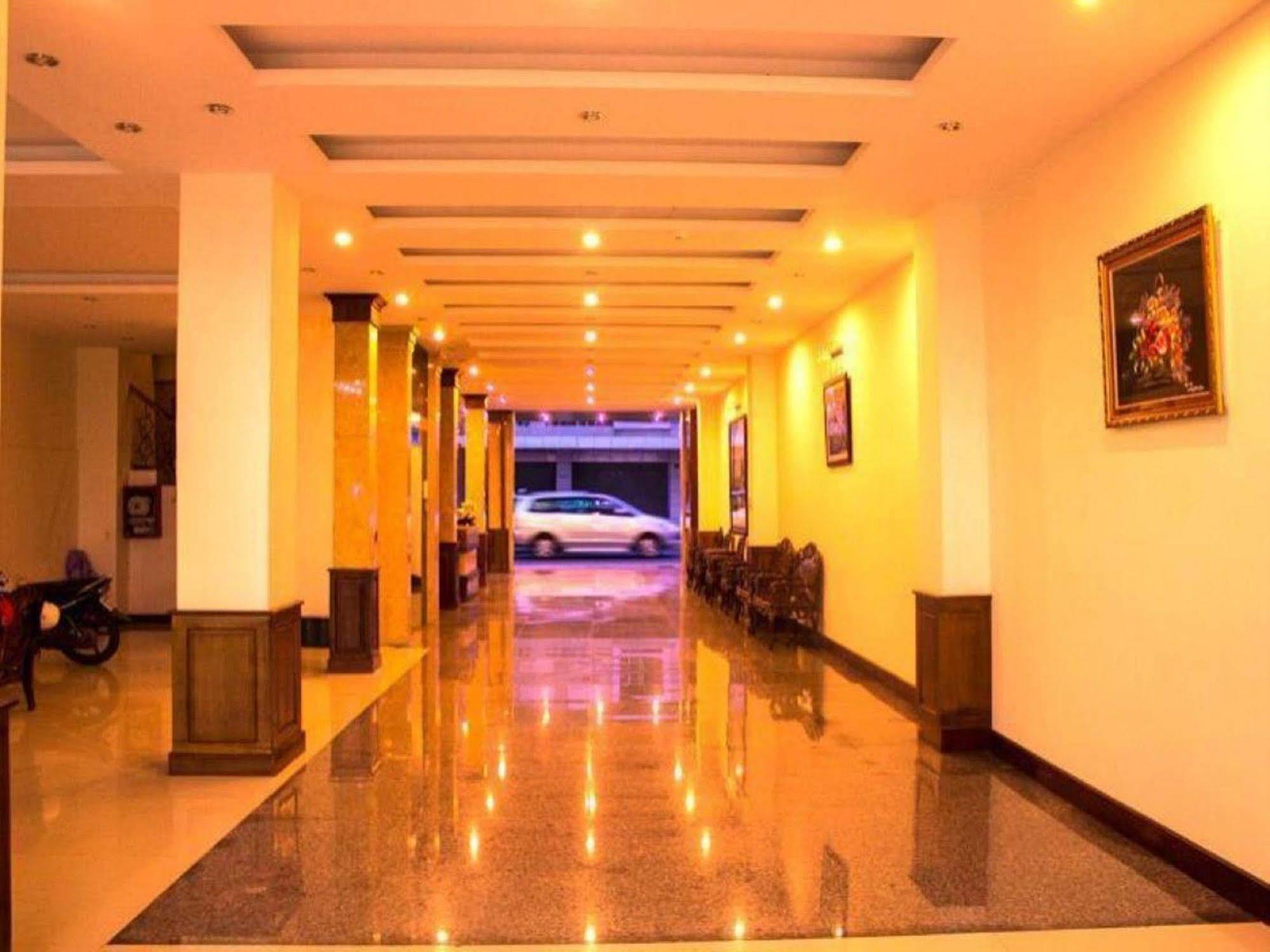 Sen Vang Hotel 大叻 外观 照片