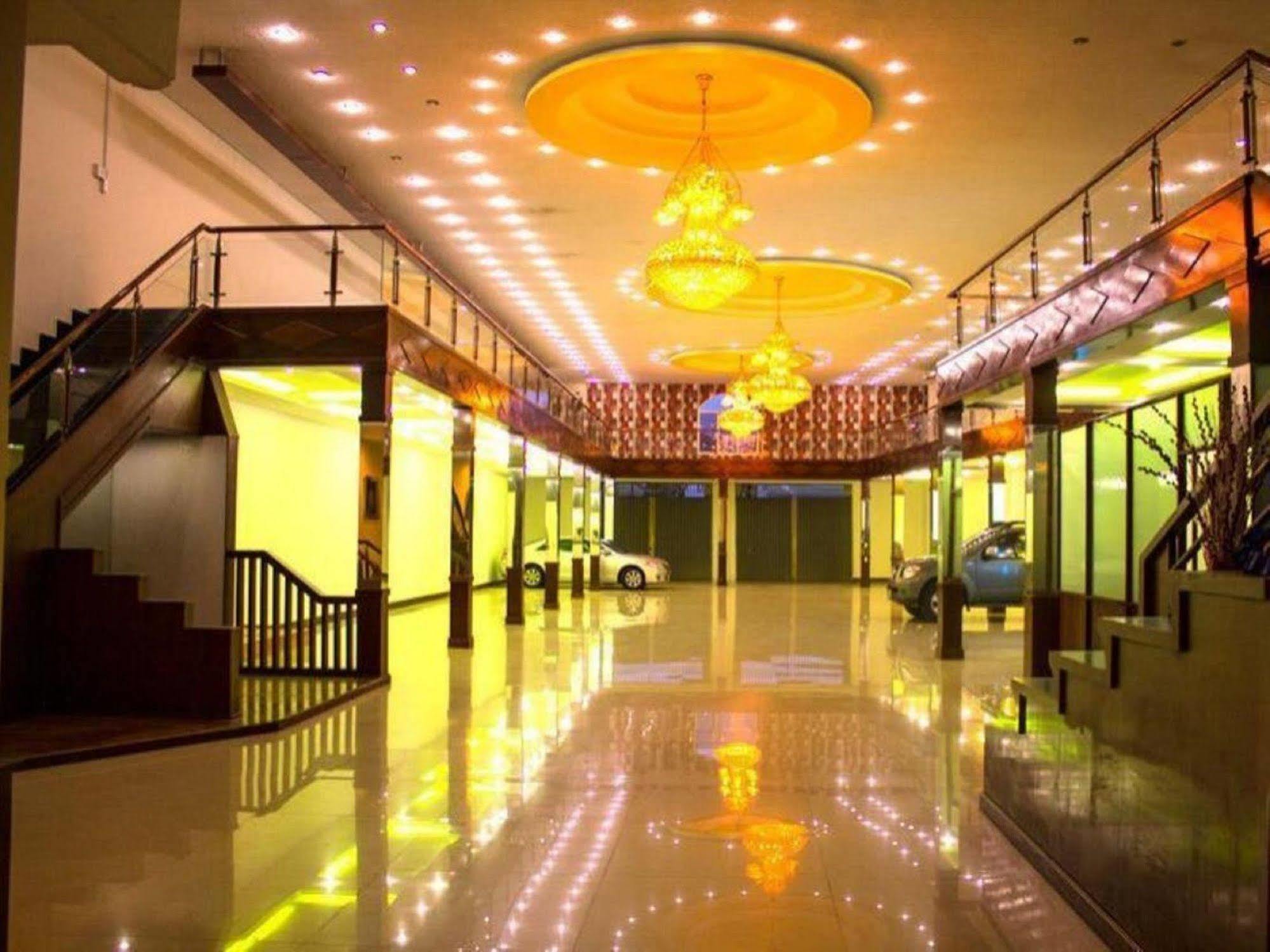 Sen Vang Hotel 大叻 外观 照片